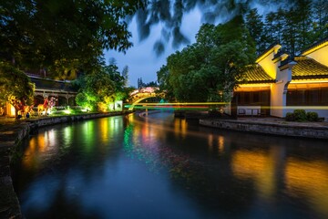 Obraz premium Ancient Buildings by Qinhuai River in Nanjig City in the Night