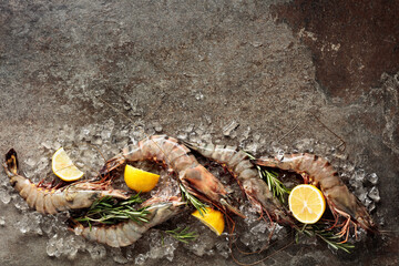 Fresh tiger prawns with lemon, rosemary and crushed ice.