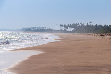 Tangalle am einsamen Strand auf Sri Lanka