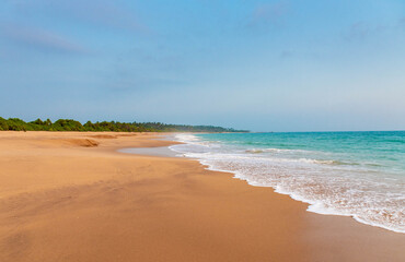 Fototapeta na wymiar Tangalle am Strand von Sri Lanka 