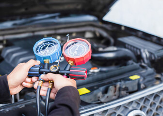 Car air conditioner check service, leak detection, fill refrigerant.Device and meter liquid cooling in the car by specialist technicians.