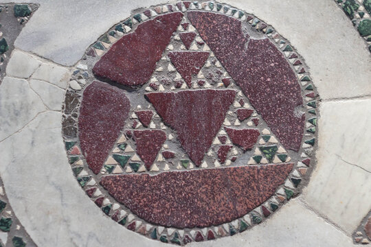 A beautiful Cosmatesque mosaic that extends over the entire surface of the Basilica of San Lorenzo outside the walls (RM) Italy.
