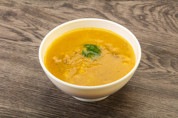 Pea soup with smoked meat
