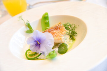 フレンチの魚料理