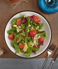 Salad with tomatoes
