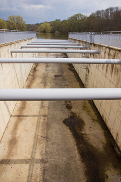 Stauanlage Bilder Durchsuchen 834 Archivfotos, und