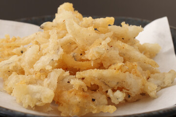 白魚の唐揚げ