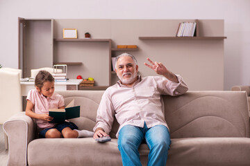 Three generations at home during pandemic