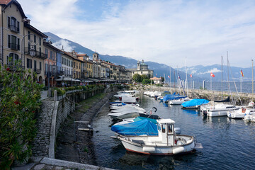 Fototapeta premium Porto Vecchio Cannobio & Piazza Vittorio Emanuele III
