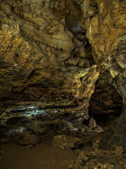 Karst cave 