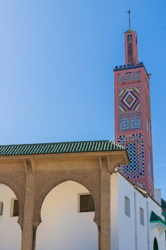 Minaret of Sidi Bou Abib Mosque on Grand Socco (officially known as Place du Grand 9 Avril 1947) in Tangier, Morocco.