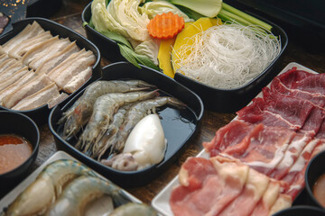 shrimp, squid, seafood, pork vegetable and noodle