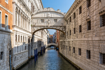 Fototapeta na wymiar Bridge of Sighs, Ponte dei Sospiri in Venice, Italy.