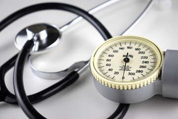 images of a tonometer for measuring pressure in a patient.