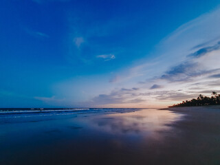 Sunset at Suba&uacute;ma beach