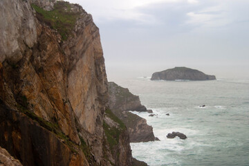 Paisaje costero en torno al Cabo de Peñas