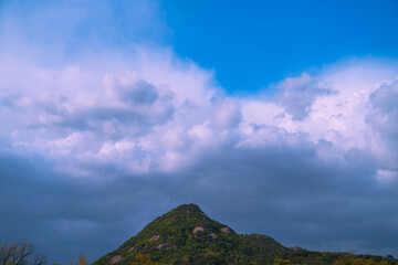 파란 하늘에 구름 blue sky cloud 