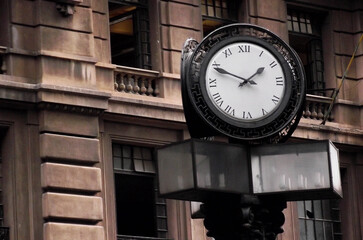 Fototapeta na wymiar São paulo Clock in Street
