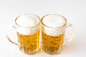 ビールジョッキに入れたビールのイメージ
