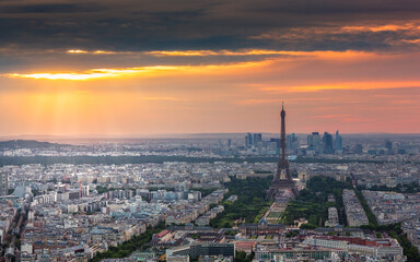 Fototapeta na wymiar Paris skyline at sunset, France