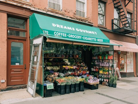 Dreams Gourmet Deli Sign In Cobble Hill, Brooklyn, New York City