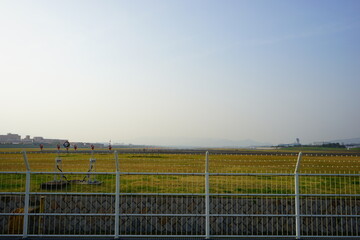 Fototapeta premium Runway at airport - 空港の滑走路 