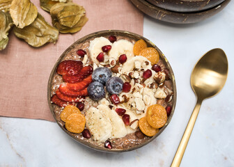 muesli with berries