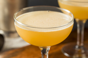 Refreshing Boozy Whiskey Daisy Cocktail