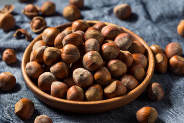 Raw Organic Unshelled Hazelnuts