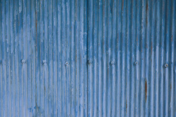 古びたトタン板　波板　青緑