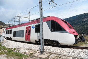 treno trenino trasporto pubblico 