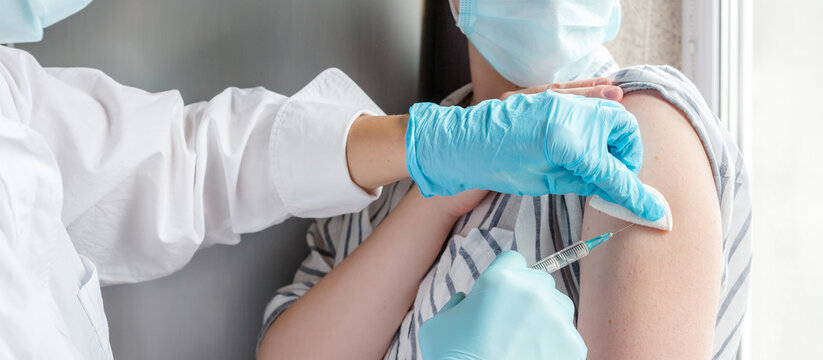 Vaccination Vaccine Syringe Injection Prevention Immunization Treatment Coronavirus Covid 19 Infectious Medicine Concept covid-19 vaccine disease preparing clinical trials vaccination medicine