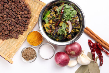 Bengali style black chickpeas chana sola lentil dal peas bhuna recipe onion garlic dry chili bay leaf cinnamon fumaric power cumin seeds salt