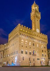 Fototapeta na wymiar The Old Palace at night (Palazzo Vecchio or Palazzo della Signoria), in Florence (Italy).
