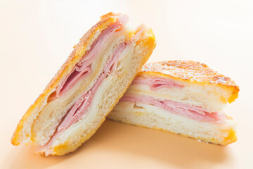 Monte cristo sandwich ham, cheese and raspberry