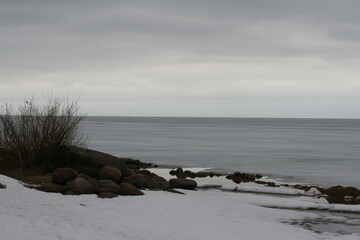 Ostseestrand im Winter 2