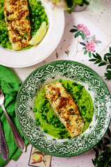 Sauteed cod with pea cream..style rustic