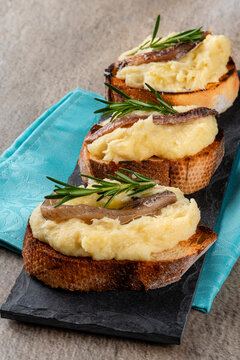 Branded toast - Food photography - French cuisine