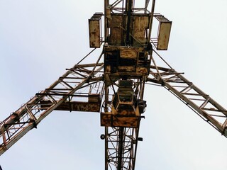 crane at the construction site
