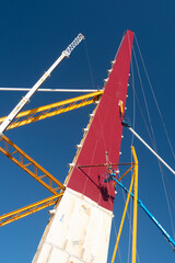 Pintura de estrutura para cabos de estais para suporte de ponte esaiada. Paraná Brasil. 