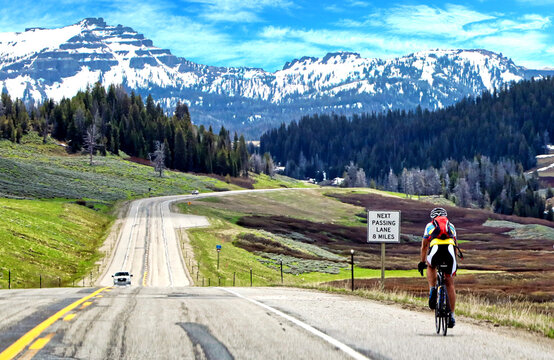 Biking through Wyoming on Highway 287