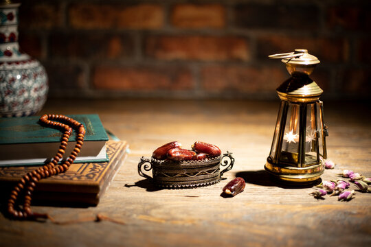 palm fruit and candle ramadan Kareem