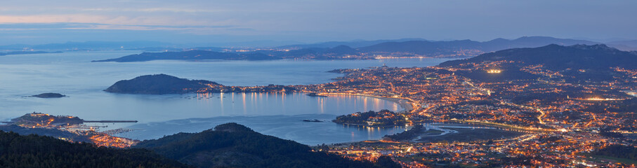 Panoramic of a beautiful sunset in the Vigo estuary, Galicia, Spain. - obrazy, fototapety, plakaty