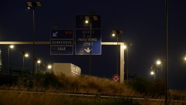 Echangeur de Calais de nuit - Hauts-de-France