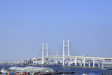 港の見える丘公園から見た横浜ベイブリッジ