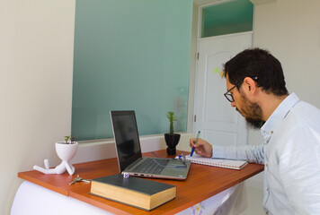 
working home man home office telework 