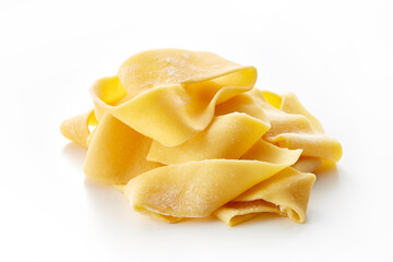 パッパルデッレ　パスタ　生パスタ　白背景