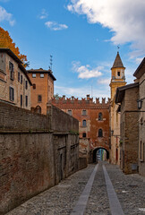 Altstadt von Castell'Arquato in der Emilia-Romagna in Italien 