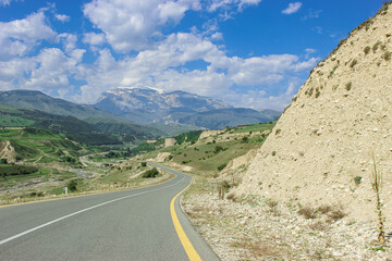 road to the mountains
