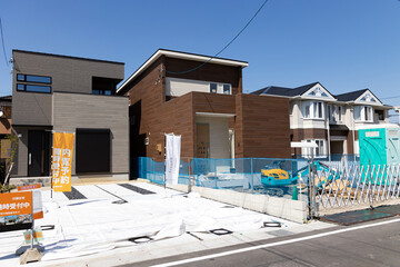 建設中の分譲住宅